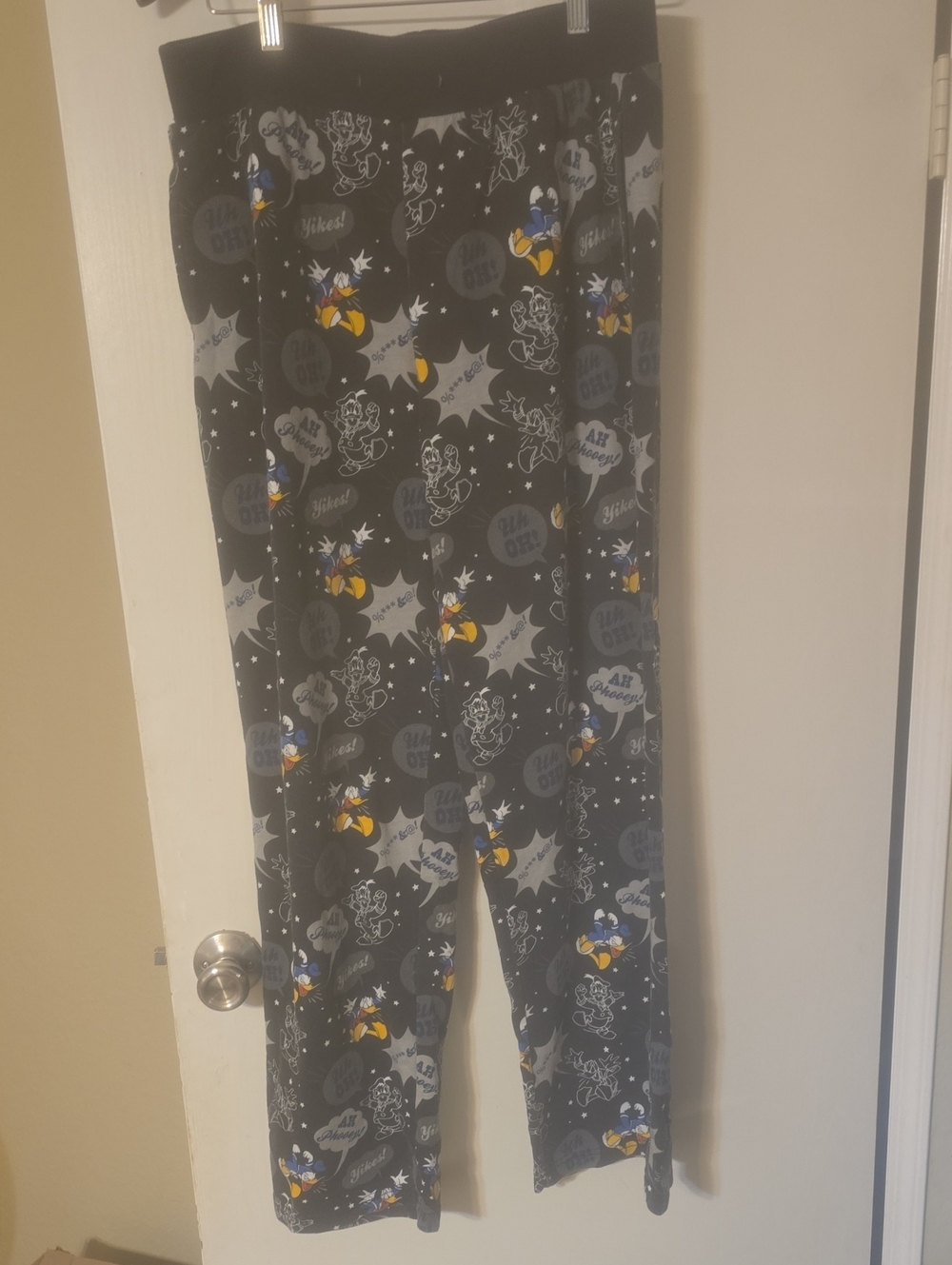 Disney Donald Duck Black and Yellow Ladies Pajama Bottoms Med